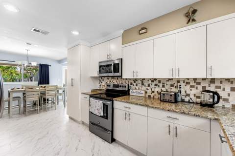 214 SE 5th Street, Dania Beach FL - photo 14 of 40