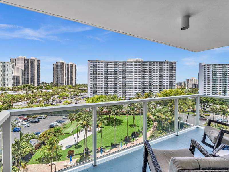 2 bedroom Stock Cooperative at 3300 NE 36th Street #721, Coral Ridge Towers East Co-Op, Fort Lauderdale — photo 3
