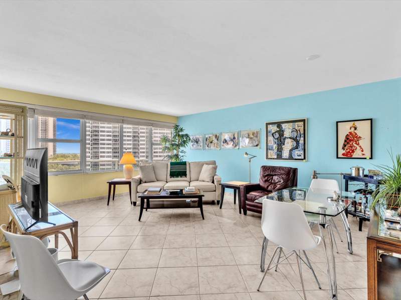 2 bedroom Stock Cooperative at 3300 NE 36th Street #721, Coral Ridge Towers East Co-Op, Fort Lauderdale — photo 5