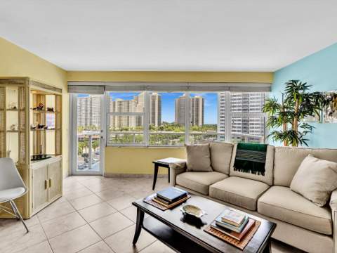 3300 NE 36th Street #721, Fort Lauderdale FL - photo 7 of 48