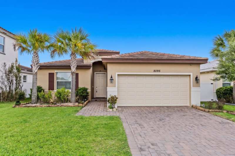 3 bedroom Single Family Residence at 8095 NW Greenbank Circle, Copper Creek Plat No 2, Port St. Lucie — photo 1