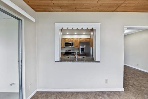 2581 E Golf Boulevard, Pompano Beach FL - photo 11 of 55