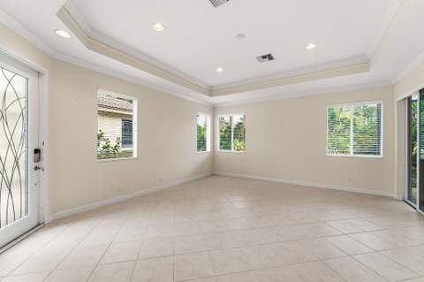 7328 Sea Pines Court, Port St. Lucie FL - photo 7 of 37