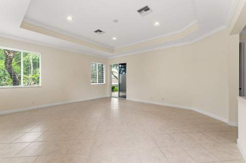 7328 Sea Pines Court, Port St. Lucie FL - photo 8 of 37