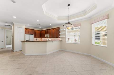 7328 Sea Pines Court, Port St. Lucie FL - photo 11 of 37
