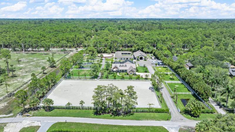 5 bedroom Single Family Residence at 1464 Stallion Drive, Fox Trail, Loxahatchee — photo 3