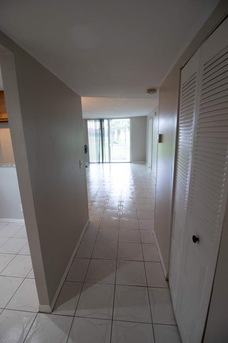 2 bedroom Condominium at 9621 Sunrise Lakes Boulevard #102, Sunrise Lakes 126 Condo, Sunrise — photo 4