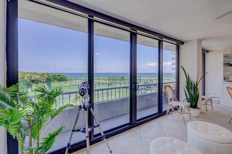 2 bedroom Condominium at 5550 N Ocean Drive #3c, Water Glades Condo, Riviera Beach — photo 1