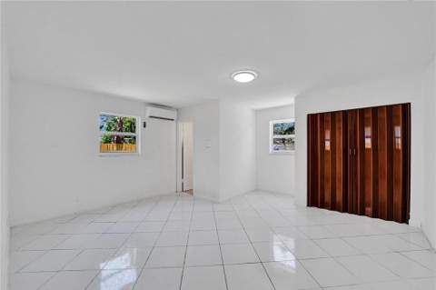 2422 Sherman Street, Hollywood FL - photo 14 of 28