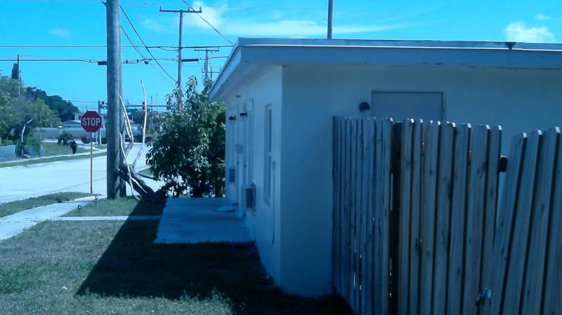 4 bedroom Villa at 900 W 9th Street, Inlet City, Riviera Beach — photo 3