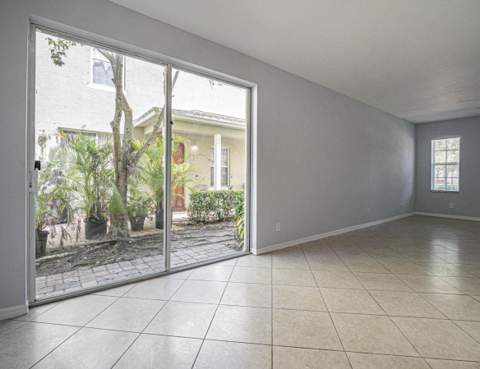 2143 SE Se Bell Isle Drive, Port St. Lucie FL - photo 14 of 21