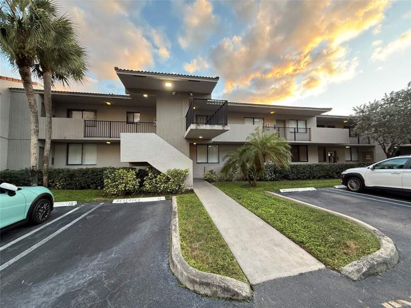 2 bedroom Condominium at 9505 SW 1st Court #9505, Rivers Edge At Oakwood, Coral Springs — photo 2