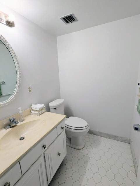 2425 Presidential Way #1905, West Palm Beach FL - photo 14 of 23