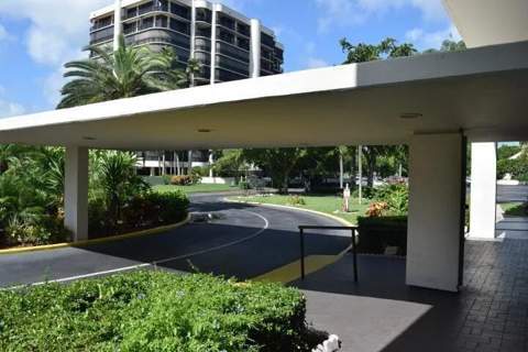 2425 Presidential Way #1905, West Palm Beach FL - photo 21 of 23