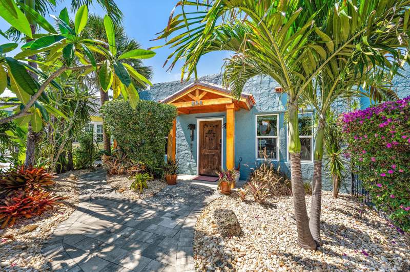 3 bedroom Single Family Residence at 823 Selkirk Street, Southwood Heights, West Palm Beach — photo 3