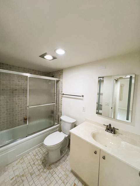 3303 Aruba Way #E-4, Coconut Creek FL - photo 17 of 44