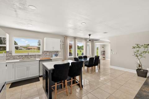 264 SW Cherryhill Road, Port St. Lucie FL - photo 13 of 44