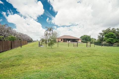 3768 Seminole Road, Fort Pierce FL - photo 13 of 63