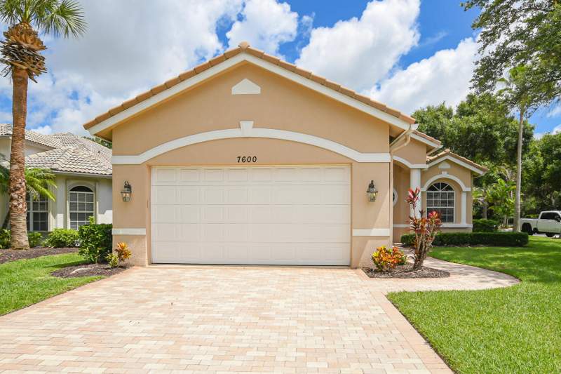 2 bedroom Single Family Residence at 7600 Greenbrier Circle, PGA Village (Greenbrier), Port St. Lucie — photo 4