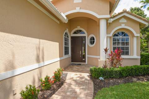 7600 Greenbrier Circle, Port St. Lucie FL - photo 6 of 75