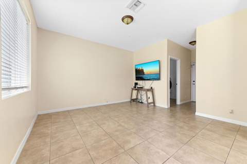 6819 Osage Circle, West Palm Beach FL - photo 15 of 37