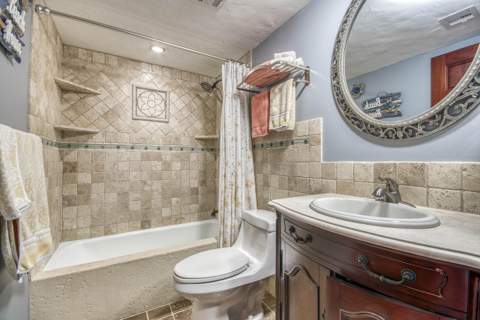 136 Lakeshore Drive #211, North Palm Beach FL - photo 22 of 30