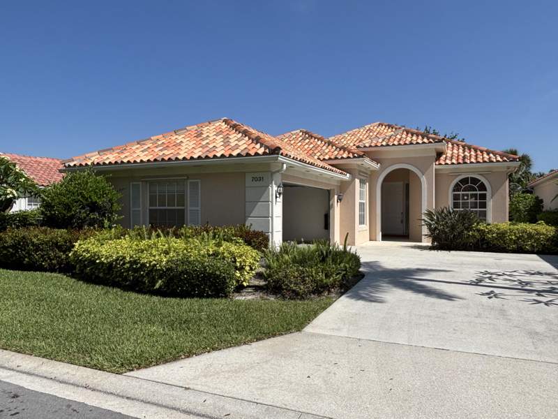 4 bedroom Single Family Residence at 7031 Fish Creek Lane, Riverwalk 2, West Palm Beach — photo 2
