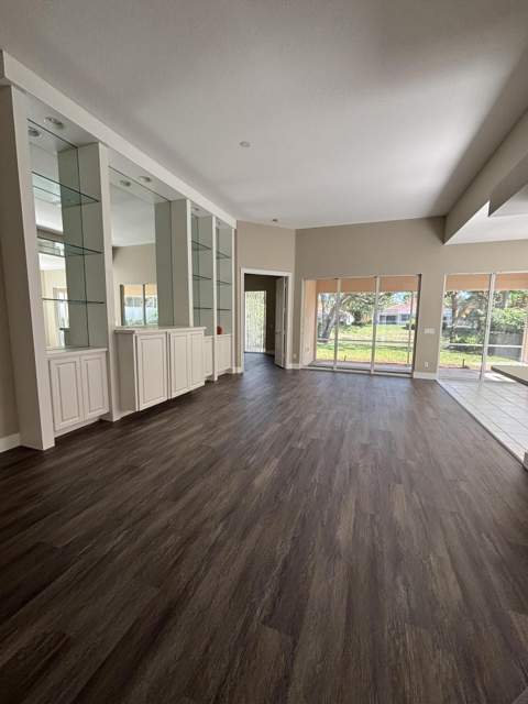 7031 Fish Creek Lane, West Palm Beach FL - photo 7 of 18