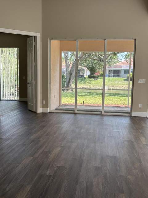 7031 Fish Creek Lane, West Palm Beach FL - photo 9 of 18