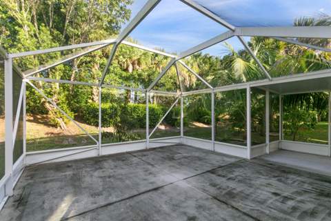 1086 NW Leonardo Circle, Port St. Lucie FL - photo 8 of 30