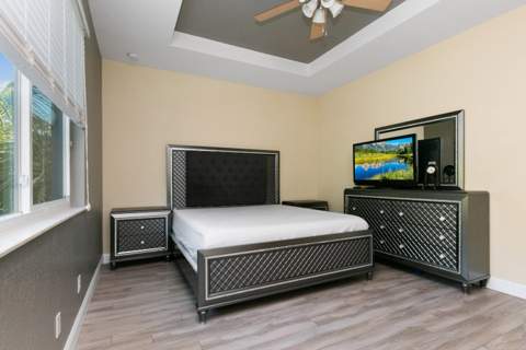 1086 NW Leonardo Circle, Port St. Lucie FL - photo 12 of 30