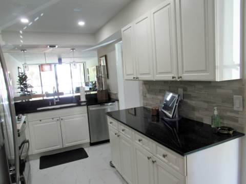 21 Royal Palm Way #2020, Boca Raton FL - photo 9 of 93