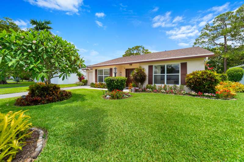 2 bedroom Single Family Residence at 6303 Silver Moon Lane, Lucerne Homes East 1, Greenacres — photo 1