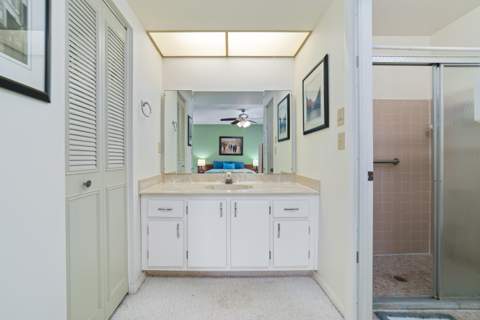 6303 Silver Moon Lane, Greenacres FL - photo 19 of 47
