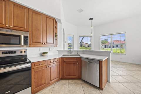 6721 Arno Way, Boynton Beach FL - photo 9 of 56