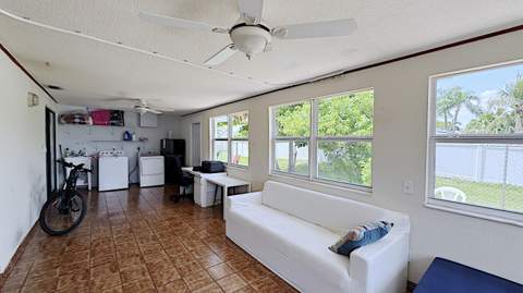 411 SE 4th Street, Dania Beach FL - photo 21 of 70
