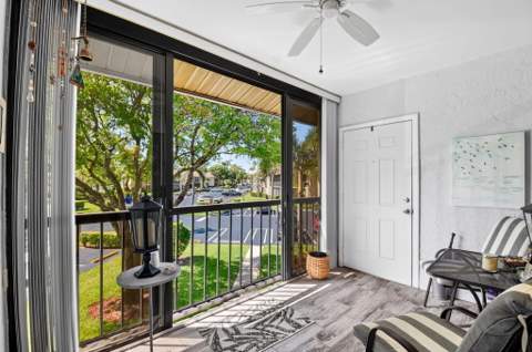 207 Pine Hov Circle #D2, Greenacres FL - photo 8 of 36