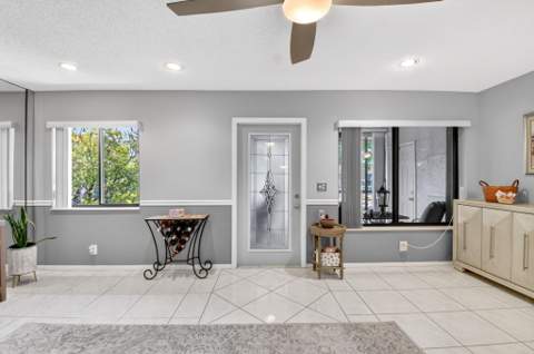207 Pine Hov Circle #D2, Greenacres FL - photo 11 of 36