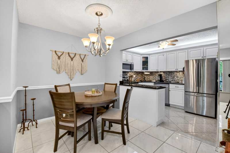 2 bedroom Condominium at 207 Pine Hov Circle #D2, Pine Ridge South II Condo, Greenacres — photo 1