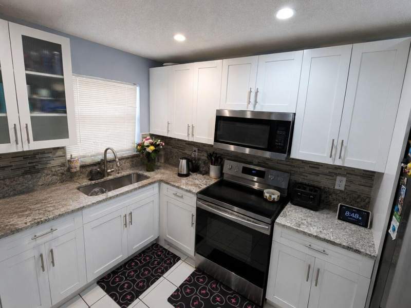 3 bedroom Townhouse at 7900 SW 7th Place, Lauderdale North Park Sec 5, North Lauderdale — photo 3