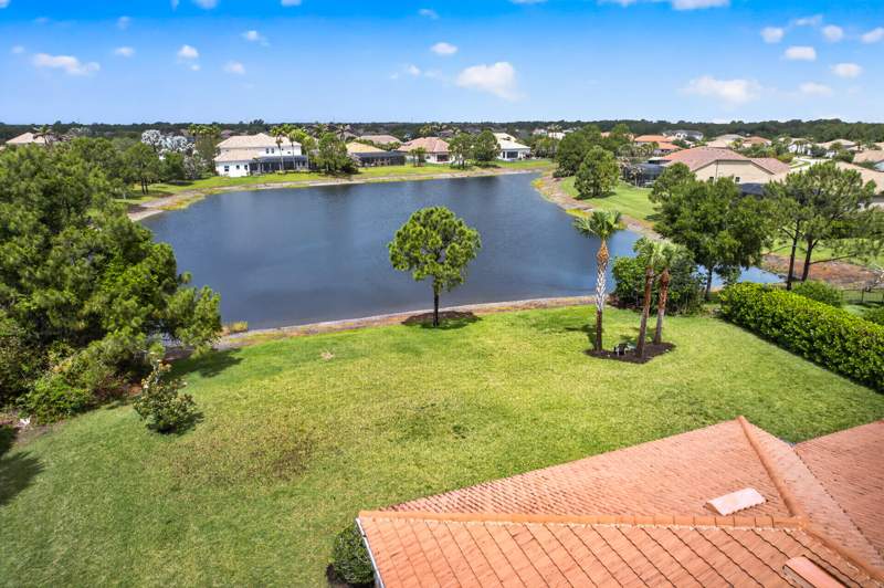 3 bedroom Single Family Residence at 941 SW Sea Green Street, Sand Trail (Aka Copperleaf), Palm City — photo 4