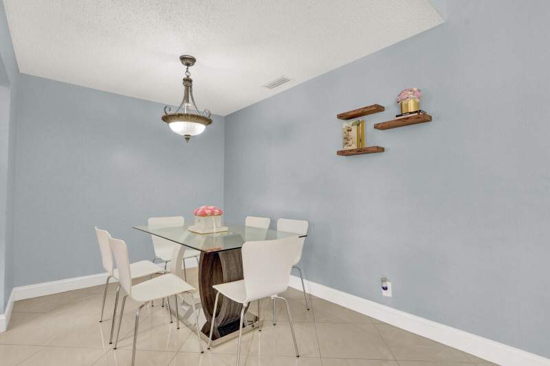 2 bedroom Condominium at 5272 Bosque Lane #31, Forest Condo, West Palm Beach — photo 4