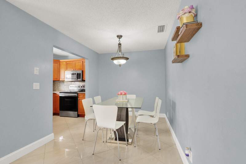 2 bedroom Condominium at 5272 Bosque Lane #31, Forest Condo, West Palm Beach — photo 5