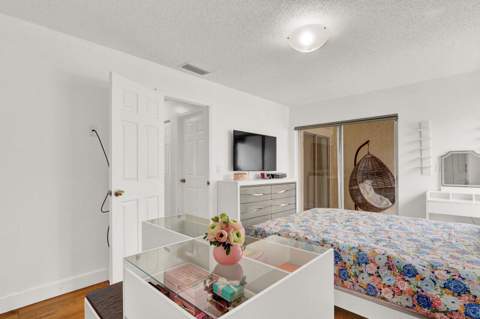 5272 Bosque Lane #31, West Palm Beach FL - photo 15 of 25