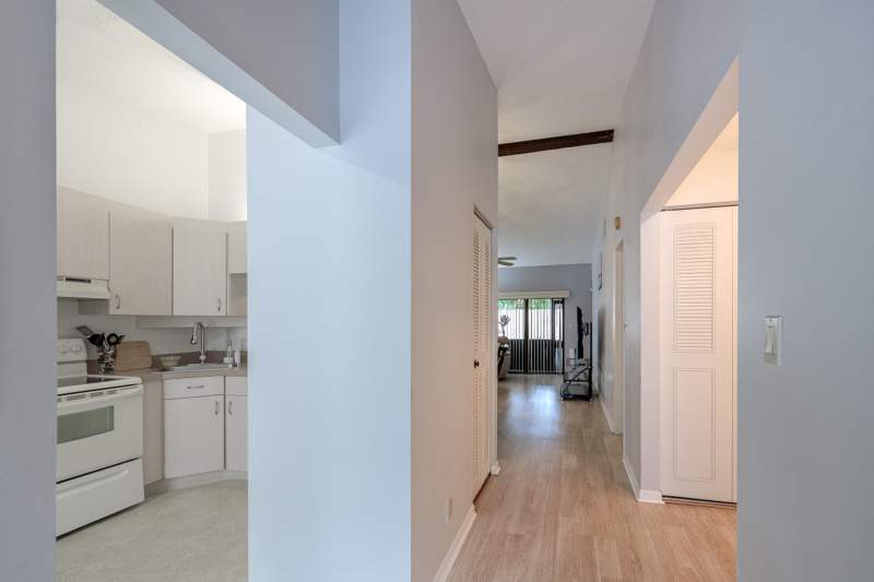 2 bedroom Condominium at 2054 SW Silver Pine Way #123d, Pine Ridge At Martin Downs Condo, Palm City — photo 5