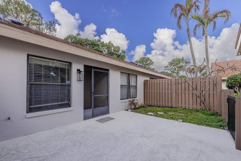 2 bedroom Condominium at 2054 SW Silver Pine Way #123d, Pine Ridge At Martin Downs Condo, Palm City — photo 3