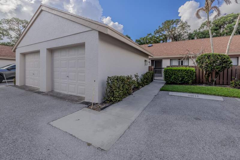 2 bedroom Condominium at 2054 SW Silver Pine Way #123d, Pine Ridge At Martin Downs Condo, Palm City — photo 2