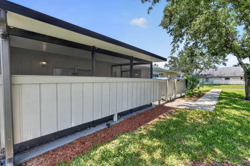 2 bedroom Villa at 3911 NW Cinnamon Tree Circle, Cinnamon Tree, Jensen Beach — photo 5