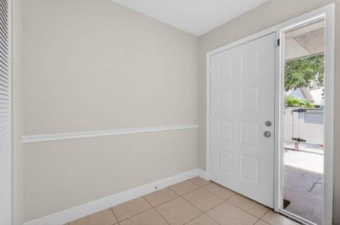 3911 NW Cinnamon Tree Circle, Jensen Beach FL - photo 11 of 42