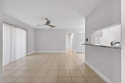3911 NW Cinnamon Tree Circle, Jensen Beach FL - photo 12 of 42